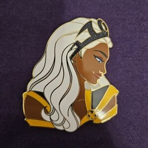 "Crown Series Black Storm" by Archibald Pins